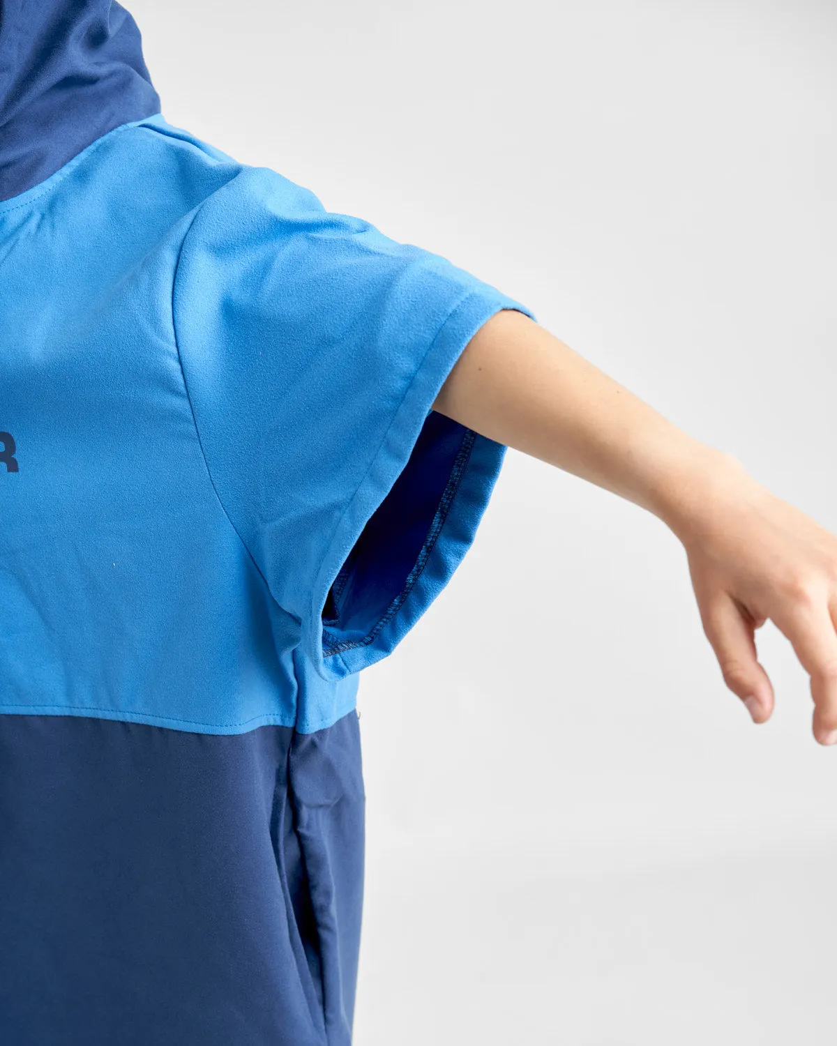 Junior Microfibre Quick Dry Poncho-J, image 6
