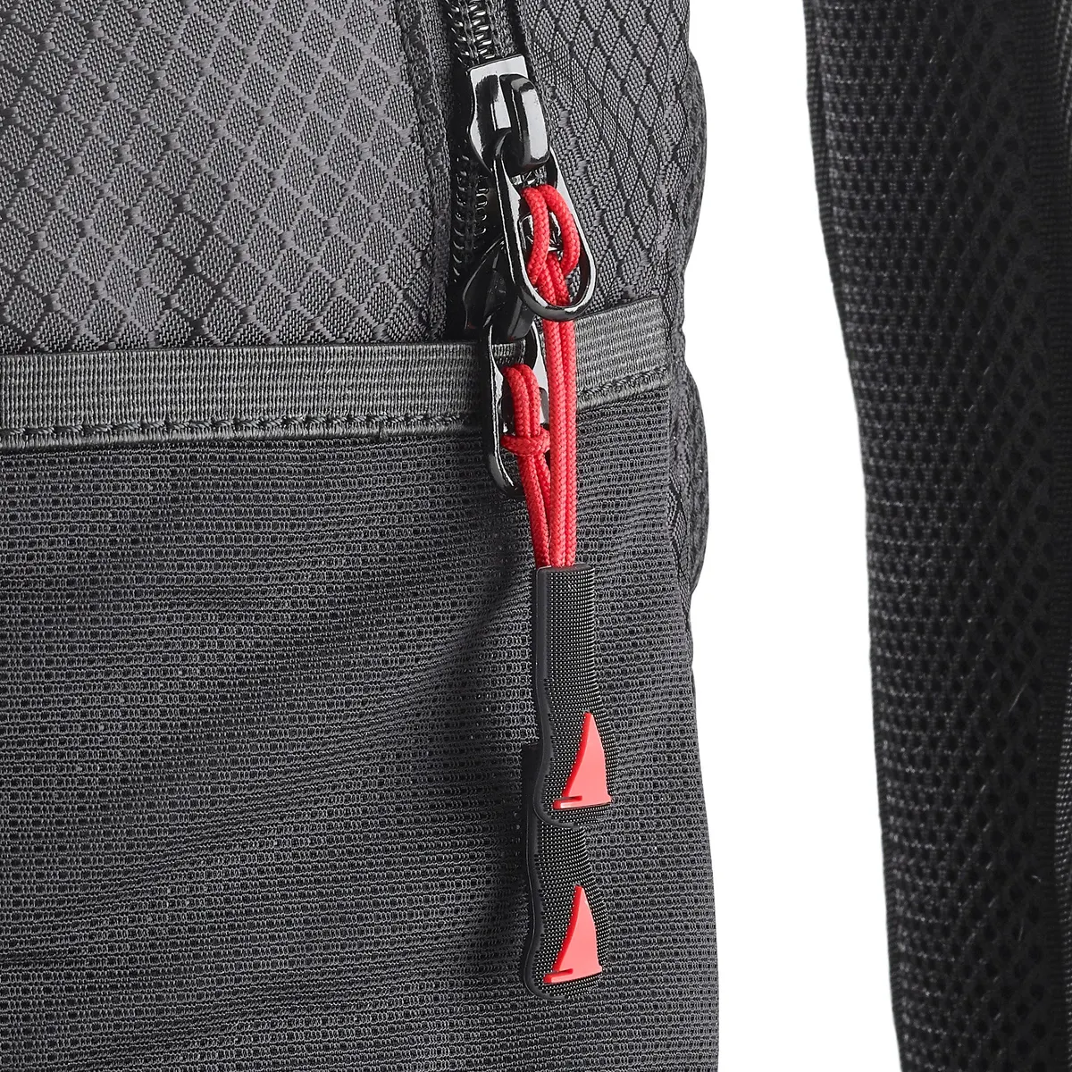 ESSENTIAL 25L BACKPACK, image 3