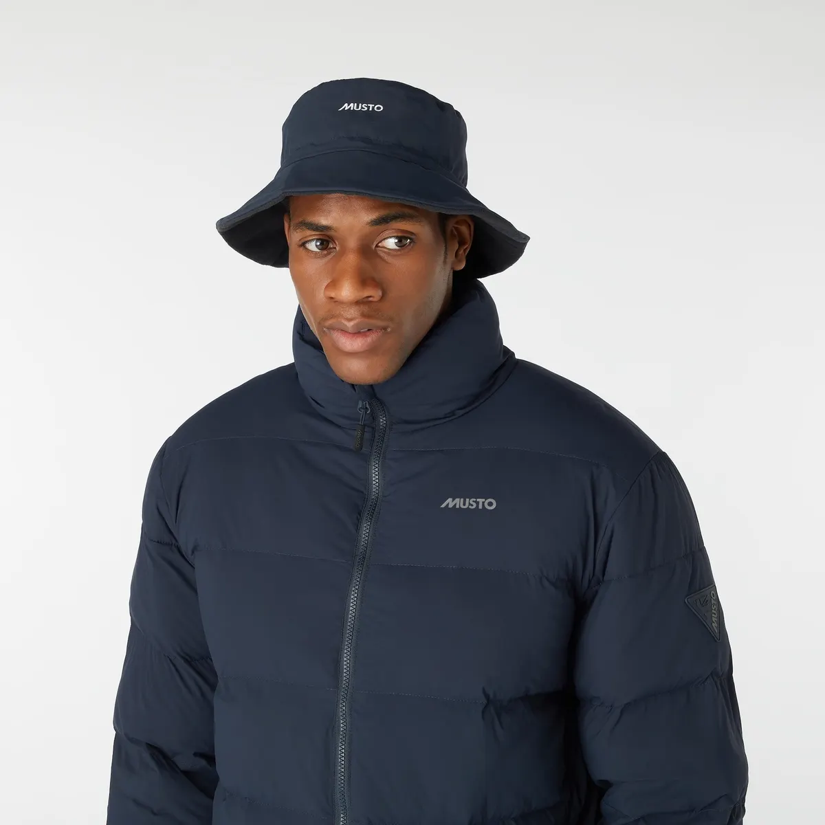 SNUG BUCKET HAT, image 3
