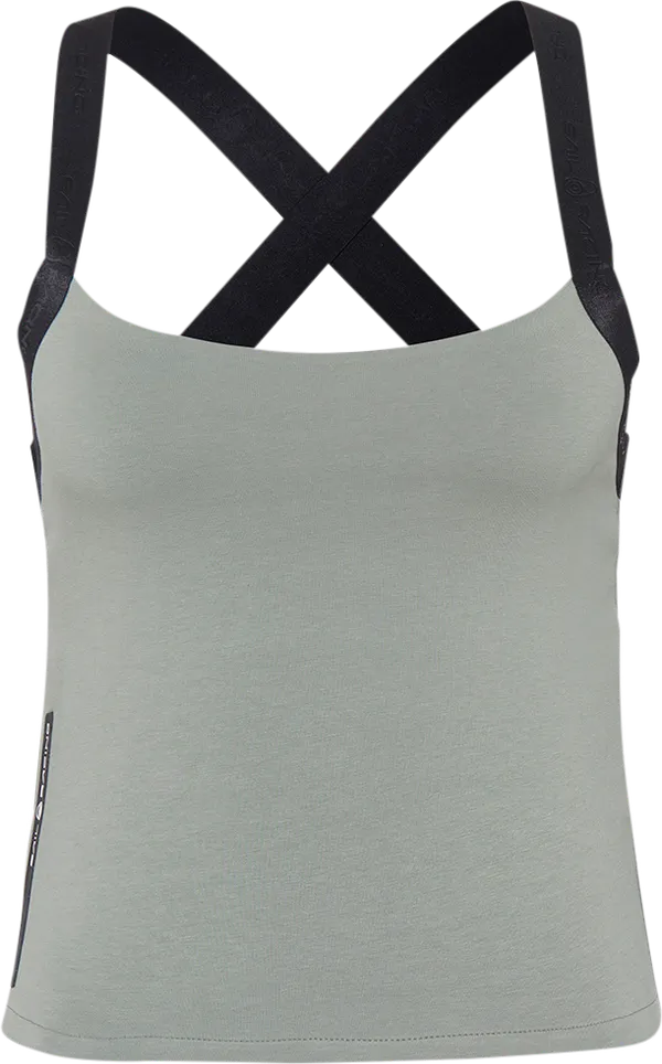 W Race Top